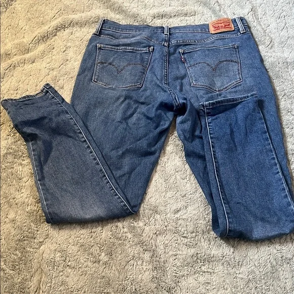 Levi’s 311 Shaping Skinny Jeans - Picture 8 of 8